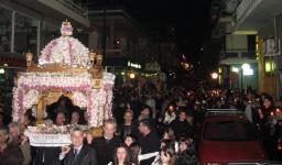 Επιτάφιος στον Μητροπολιτικό Ναό Ιλίου και αντάμωμα Επιταφίων
