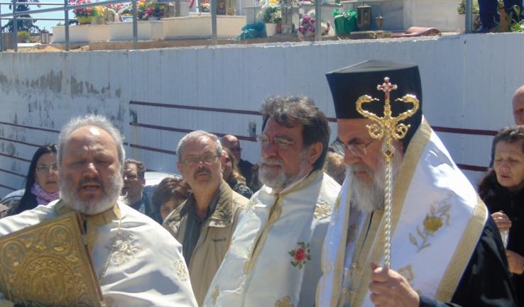 Επιτάφιος στο Κοιμητήριο Πετρουπόλεως