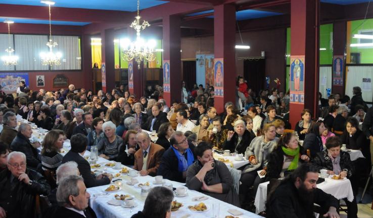 Ενοριακό τσάι για την ενίσχυση του συσσιτίου